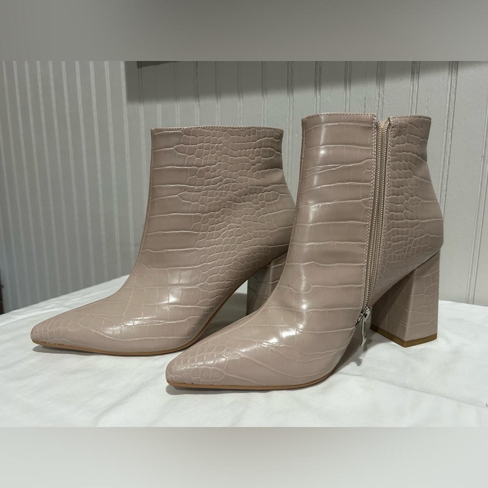 Seven Dials booties